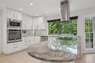 5132 Willow Point Pkwy, Marietta, GA 30068 - Photo 12