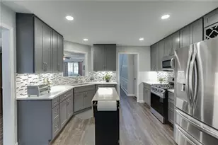 5258 Underhill Ln, Sugar Hill, GA 30518 - Photo 6