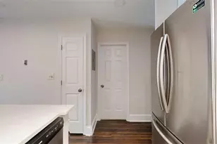 300 Johnson Ferry Road NE, Sandy Springs, GA 30328 - Photo 6