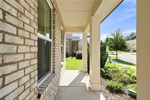 201 Floral Valley Dr, Woodstock, GA 30188 - Photo 4