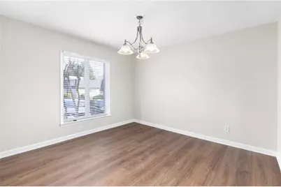 15 Ivy Square NE, Atlanta, GA 30342 - Photo 4