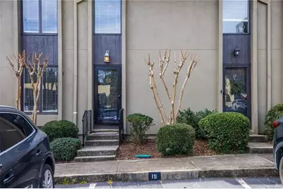 15 Ivy Square NE, Atlanta, GA 30342 - Photo 2
