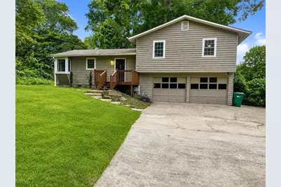 1758 Eric Circle, Lawrenceville, GA 30043 - Photo 2