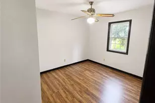 1758 Eric Cir, Lawrenceville, GA 30043 - Photo 10