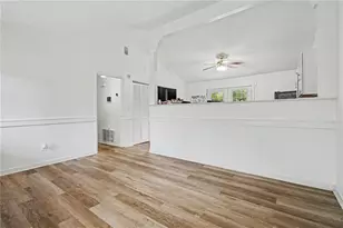 400 Hemlock Dr, Lawrenceville, GA 30046 - Photo 10