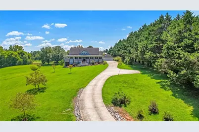 2011 Lothridge Road, Cleveland, GA 30528 - Photo 2