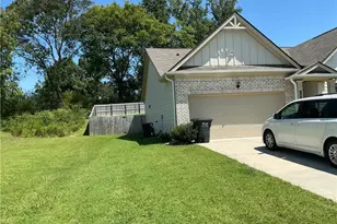 111 McGinnis Cir, Calhoun, GA 30701 - Photo 2