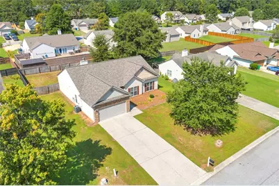 1412 Silvergate Way, Winder, GA 30680 - Photo 4