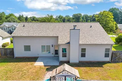 1412 Silvergate Way, Winder, GA 30680 - Photo 16