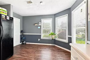 300 Leigh Kay Dr, Lawrenceville, GA 30046 - Photo 18