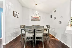 300 Leigh Kay Dr, Lawrenceville, GA 30046 - Photo 8