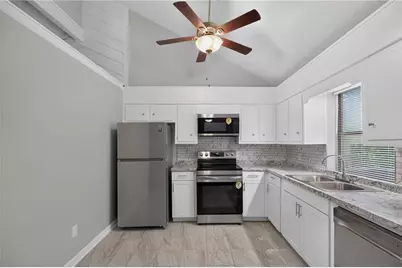 9759 Greenside Way, Douglasville, GA 30135 - Photo 8