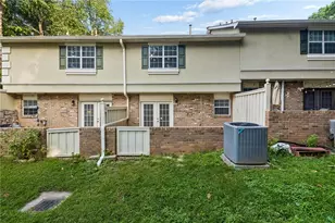 6900 Roswell Rd, Sandy Springs, GA 30328 - Photo 22