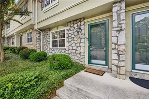 6900 Roswell Rd, Sandy Springs, GA 30328 - Photo 2