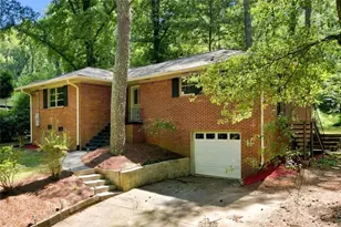 128 Dickson Ct, Marietta, GA 30066 - Photo 4