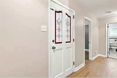 128 Dickson Court, Marietta, GA 30066 - Photo 6