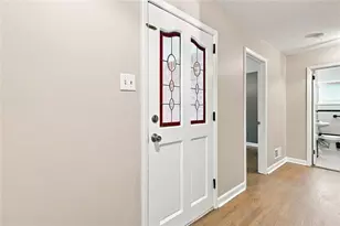 128 Dickson Ct, Marietta, GA 30066 - Photo 6