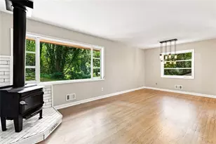128 Dickson Ct, Marietta, GA 30066 - Photo 8