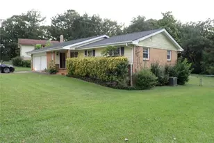 8295 Valley Stream Dr, Jonesboro, GA 30236 - Photo 12
