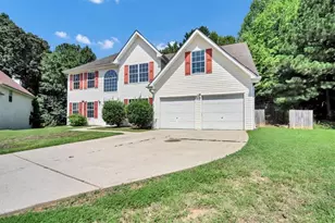 7354 Petunia Dr, Riverdale, GA 30296 - Photo 2
