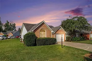 37 Greentree Dr, Newnan, GA 30265 - Photo 2