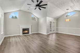 37 Greentree Dr, Newnan, GA 30265 - Photo 8