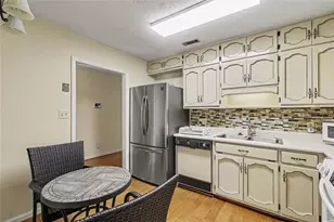 7107 Forest Ln, Union City, GA 30291 - Photo 12