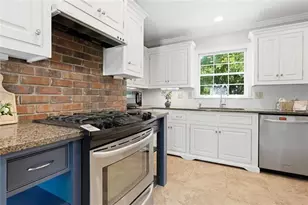 241 Angla Dr SE, Smyrna, GA 30082 - Photo 18