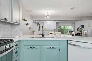 1418 N Crossing Dr NE, Atlanta, GA 30329 - Photo 8