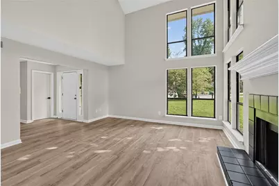 5369 Kelleys Creek Drive, Stone Mountain, GA 30088 - Photo 4