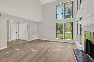 5369 Kelleys Creek Dr, Stone Mountain, GA 30088 - Photo 4