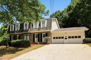 110 Jade Cove Cir, Roswell, GA 30075 - Photo 1