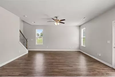 1146 E Shoreview Drive, McDonough, GA 30253 - Photo 4
