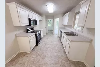 7830 Mosswood Lane, Gainesville, GA 30506 - Photo 2