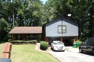 5792 Windermere Ct, Lithonia, GA 30038 - Photo 4