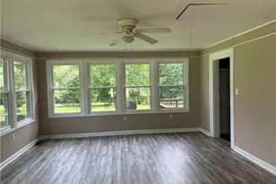 1402 Dewey St, Griffin, GA 30223 - Photo 10