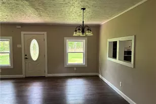 1402 Dewey St, Griffin, GA 30223 - Photo 6