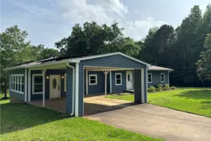 1402 Dewey St, Griffin, GA 30223 - Photo 2