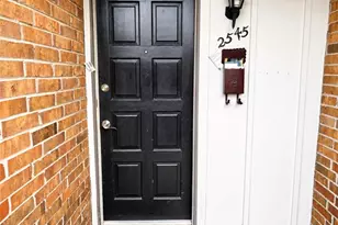 2545 Bradford Square NE, Atlanta, GA 30345 - Photo 2