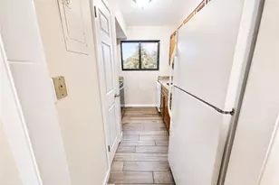 2545 Bradford Square NE, Atlanta, GA 30345 - Photo 8