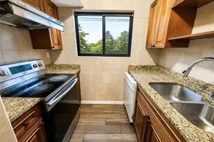 2545 Bradford Square NE, Atlanta, GA 30345 - Photo 12