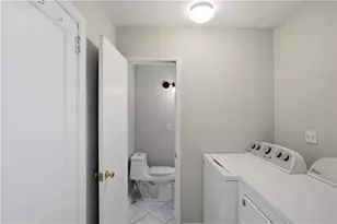 1347 Chalmette Dr NE, Atlanta, GA 30306 - Photo 16