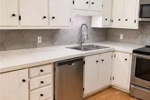 2384 Forest Green Dr, Marietta, GA 30062 - Photo 2