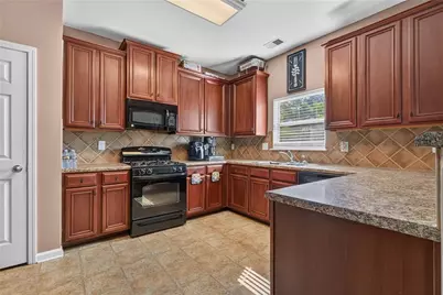 3746 Brittany Walk, Atlanta, GA 30331 - Photo 10