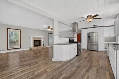 5147 Dekalb Way, Stone Mountain, GA 30087 - Photo 6