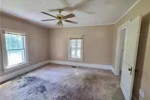 335 E Pine St, Rockmart, GA 30153 - Photo 14