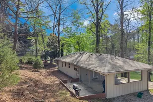 6005 Dolvin Ln, Buford, GA 30518 - Photo 36