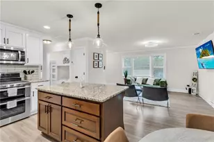6005 Dolvin Ln, Buford, GA 30518 - Photo 16