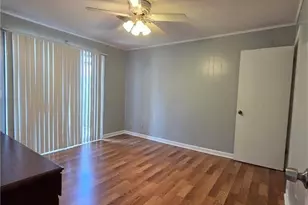 146 Plantation Cir, Clarkston, GA 30021 - Photo 4