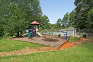 2063 Six Branches Dr, Roswell, GA 30076 - Photo 40